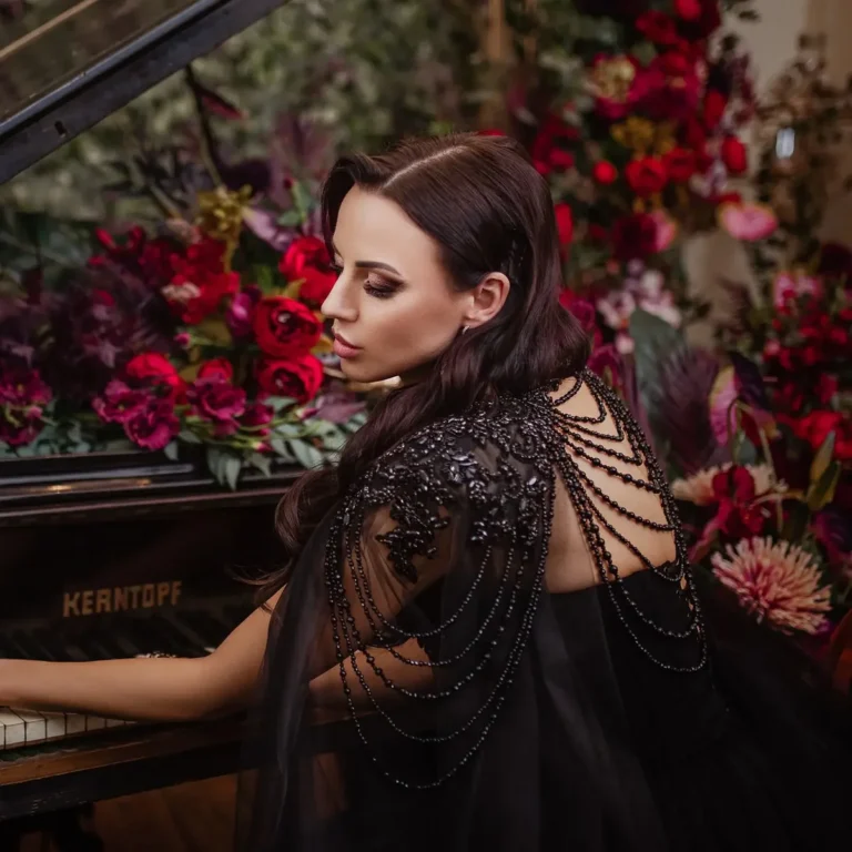 Blackfloralgothicweddingdress_blackflowertullelacedress_7
